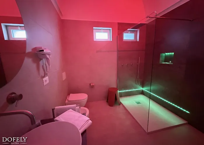 Dofely - Tritone 펜션 *